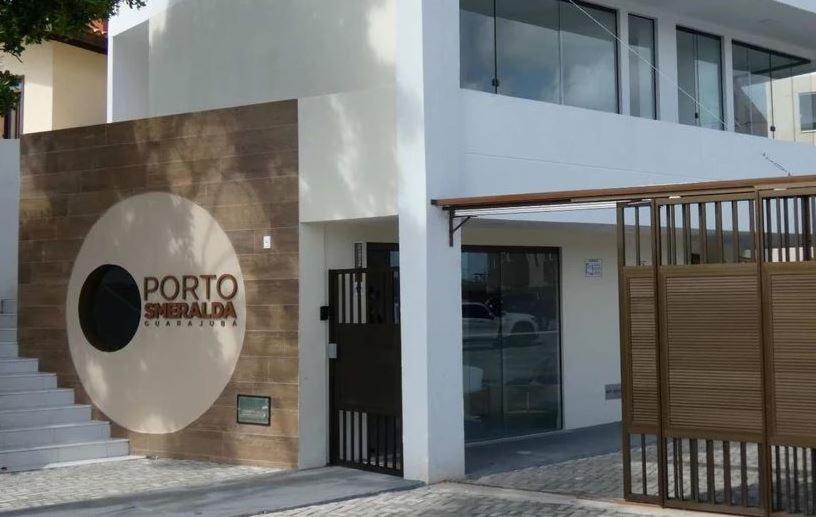 Apto Guarajuba Praia Condominio Porto Smeralda-100 Metros Da Praia Экстерьер фото