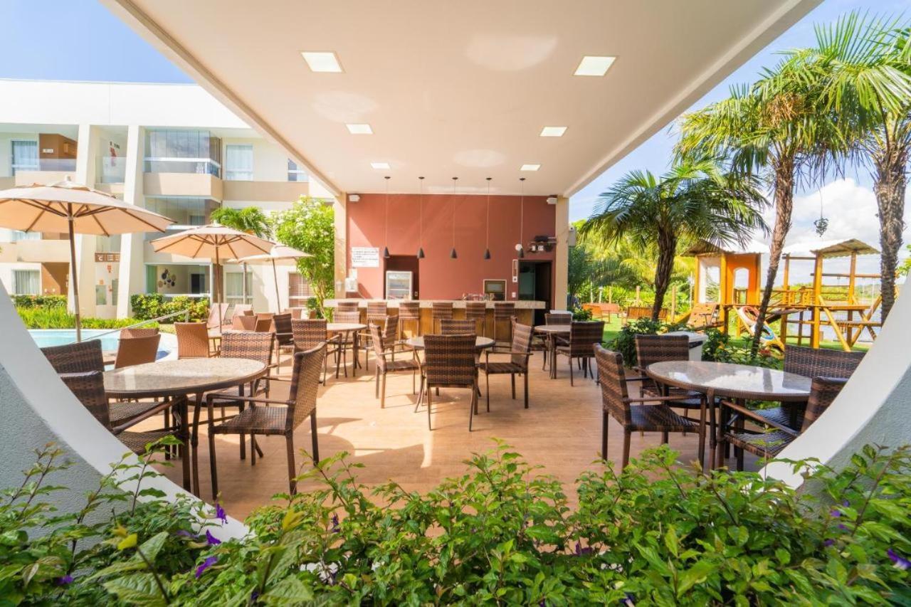 Apto Guarajuba Praia Condominio Porto Smeralda-100 Metros Da Praia Экстерьер фото
